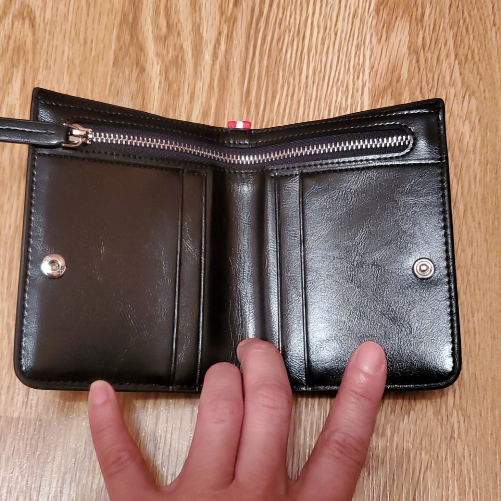 Wallet - Picture 3 of 5